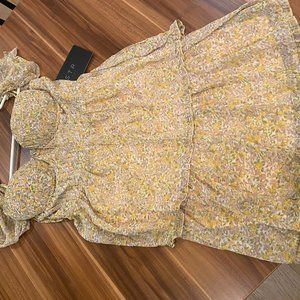 ASTR the Label Off Shoulder Two Tier Floral Mini Dress Size M